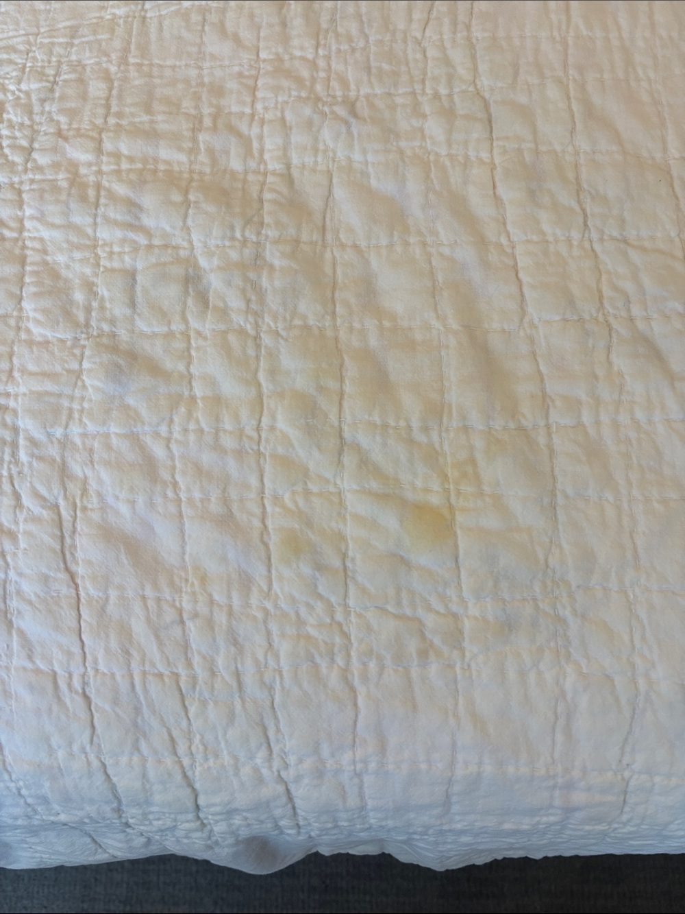 Vintage-Style Patchwork Quilt in Pink, Yellow & Multicolor - Picture 6 of 6